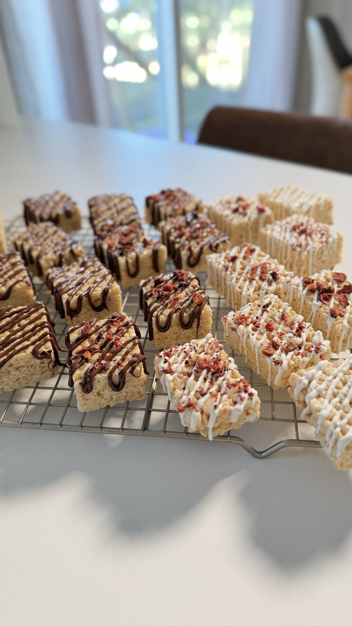 Tray bakes and bars